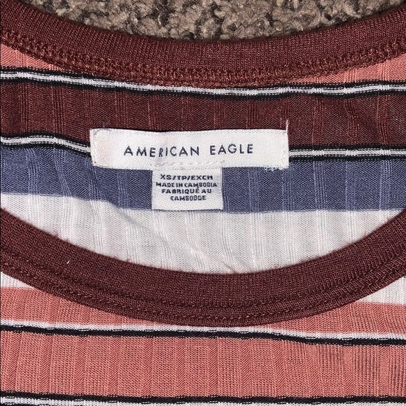 American Eagle T-shirt - Picture 2 of 3
